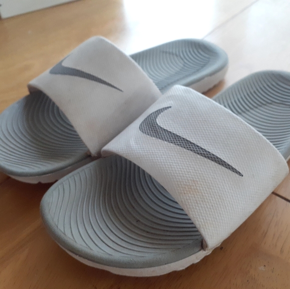 Nike Slides two pair LOT. Women's size 7. - Picture 4 of 8